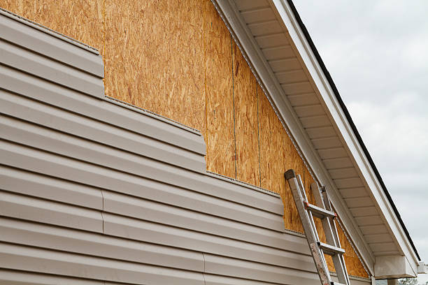 24/7 Emergency Storm Damage Siding Repair experts in Robbins, NC